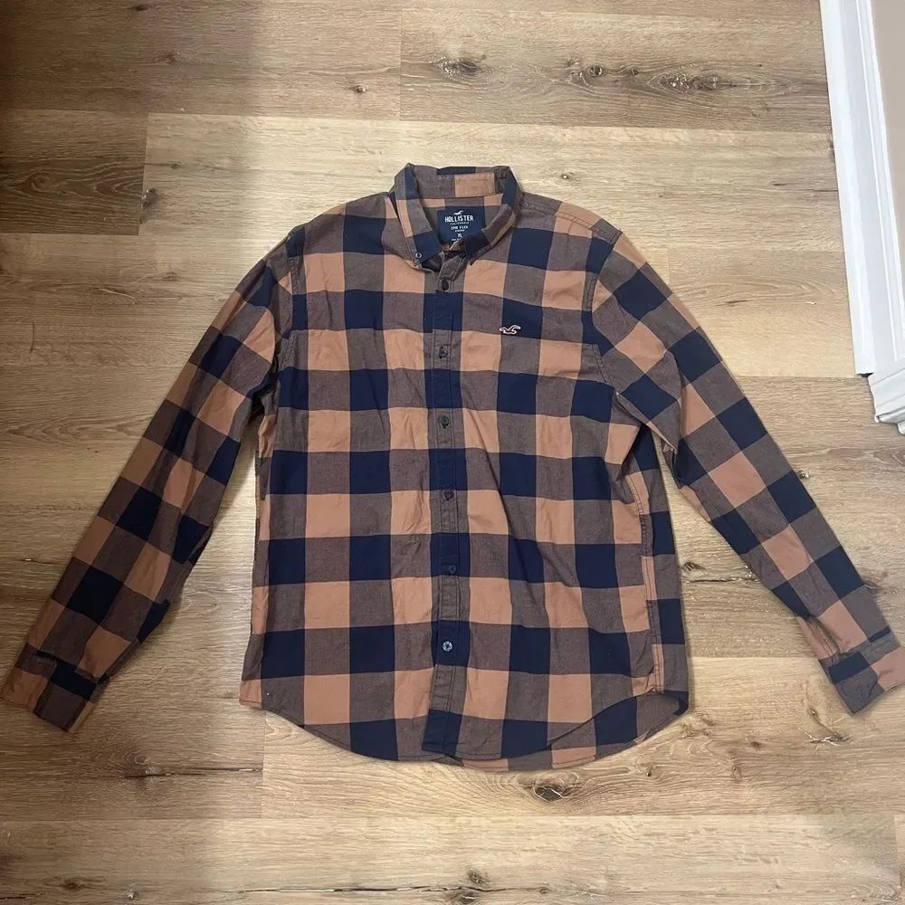 5 Hollister Top Bundle - Picture 10 of 11